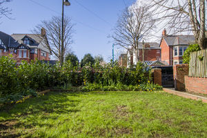 Photo 13- click for photo gallery